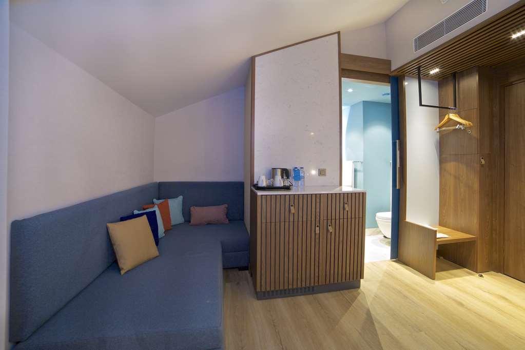 Hampton By Hilton Istanbul Old City Room photo