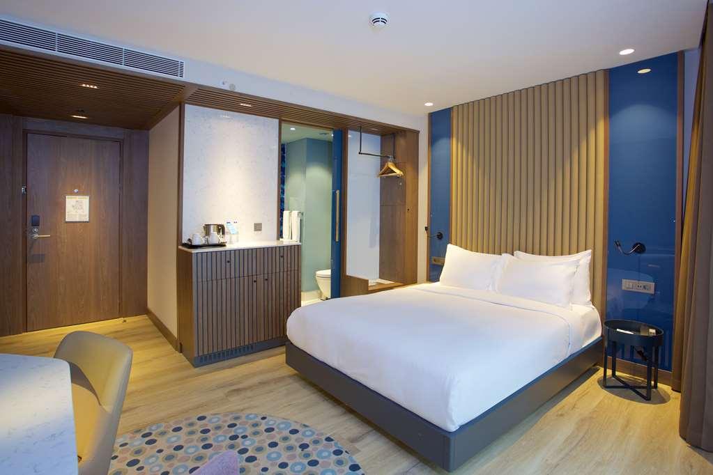 Hampton By Hilton Istanbul Old City Room photo
